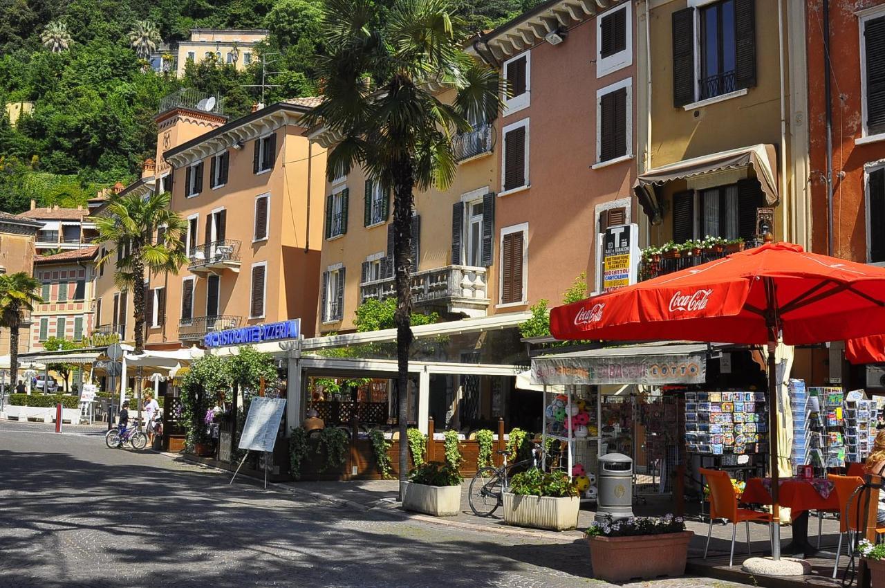 Albergo Meuble Olivi Toscolano Maderno Exterior foto